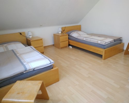 Karlsruhe, Remchinge, Zweibettzimmer