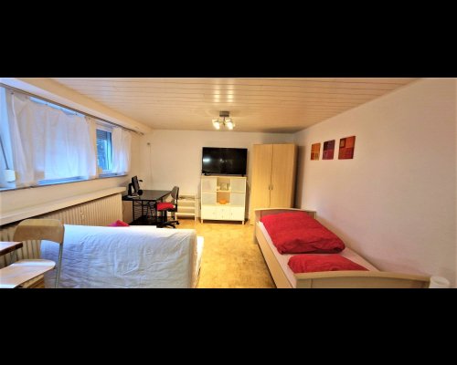 Stuttgart-BadCannstatt-Zimmer