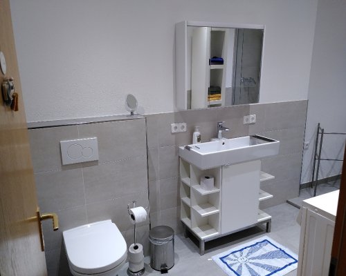 Karlsruhe Hagsfeld Gästezimmer Waschbecken, WC