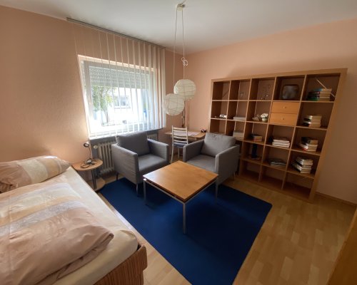 Linkenheim Hochstetten Ferienwohnung Wohn-Schlafbe