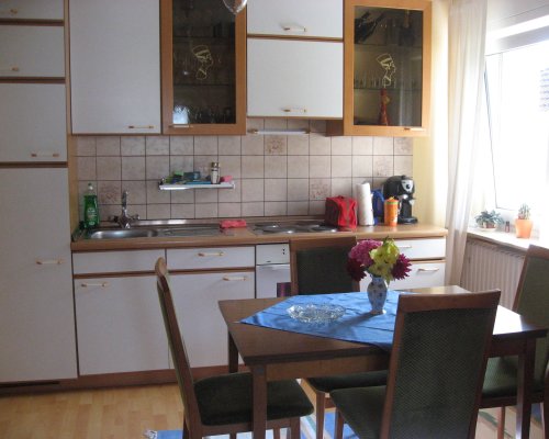 Appartement in Dietzenbach: Küche mit Essbereich