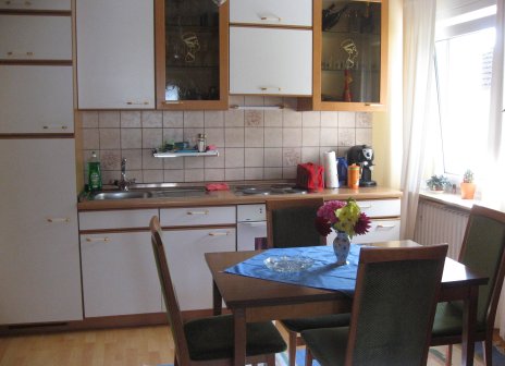 Appartement in Dietzenbach: Küche mit Essbereich
