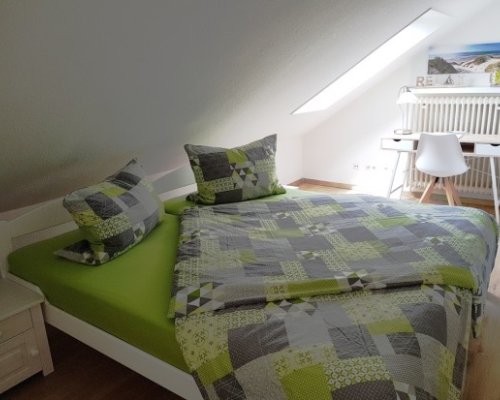 Karlsruhe Grünwinkel Ferienwohnung Schlafzimmer