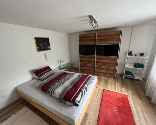 Ettlingen-Bruchhausen Gästewohnung Schlafzimmer Doppelbett