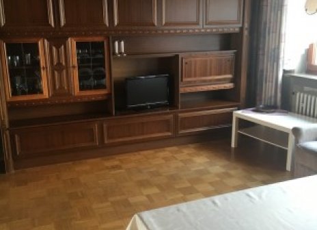 Monteurwohnung mit Wohnzimmer und TV