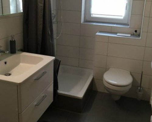 Würzburg Versbach Appartement mit eigenem Badezimm