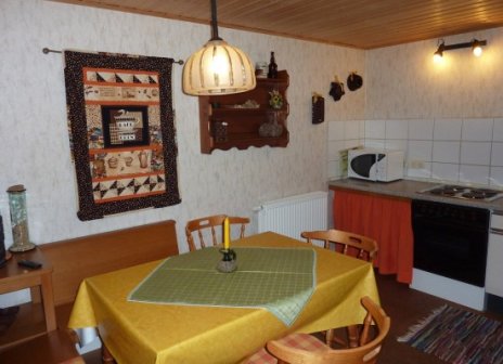 Küche mit Backofen in Waldbrunn