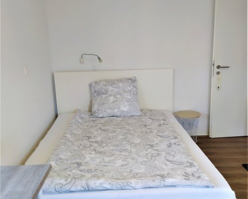 neu möbliertes Gästezimmer in Heilbronn Ludwigsbur