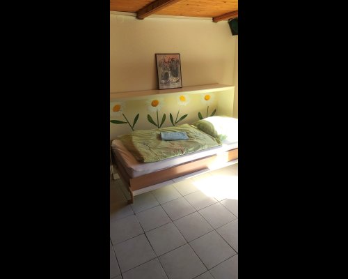 Monteurzimmer Ludwigsburg mit WC, Dusche, Küche, WLAN, TV