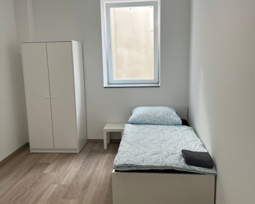 221e33aa-db3b-4e58-8166-72c1f15d82cd