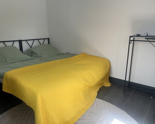 2 Schlafzimmer mit Einzelbetten