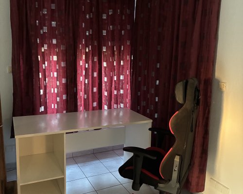 preiswertes Zimmer mit eigenem Eingang in Benningen-Ludwigsburg