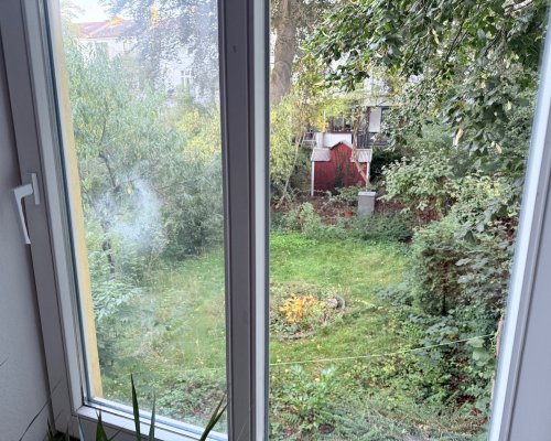Fenster zum Garten, Gästezimer Bremen zentral
